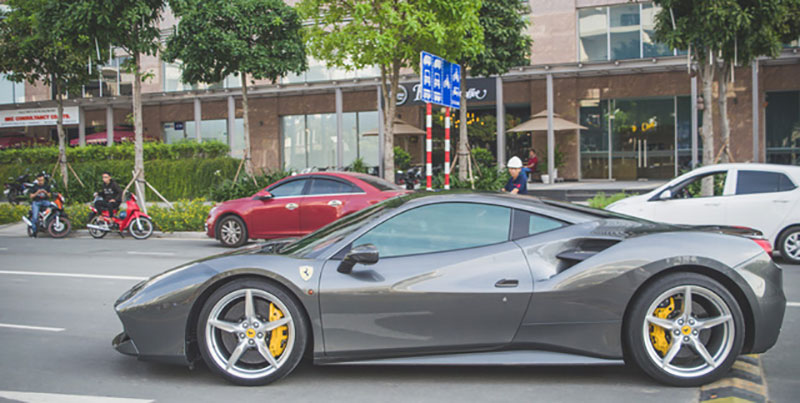 Cường Đô La cùng dàn siêu xe độ du xuân đầu năm 2018